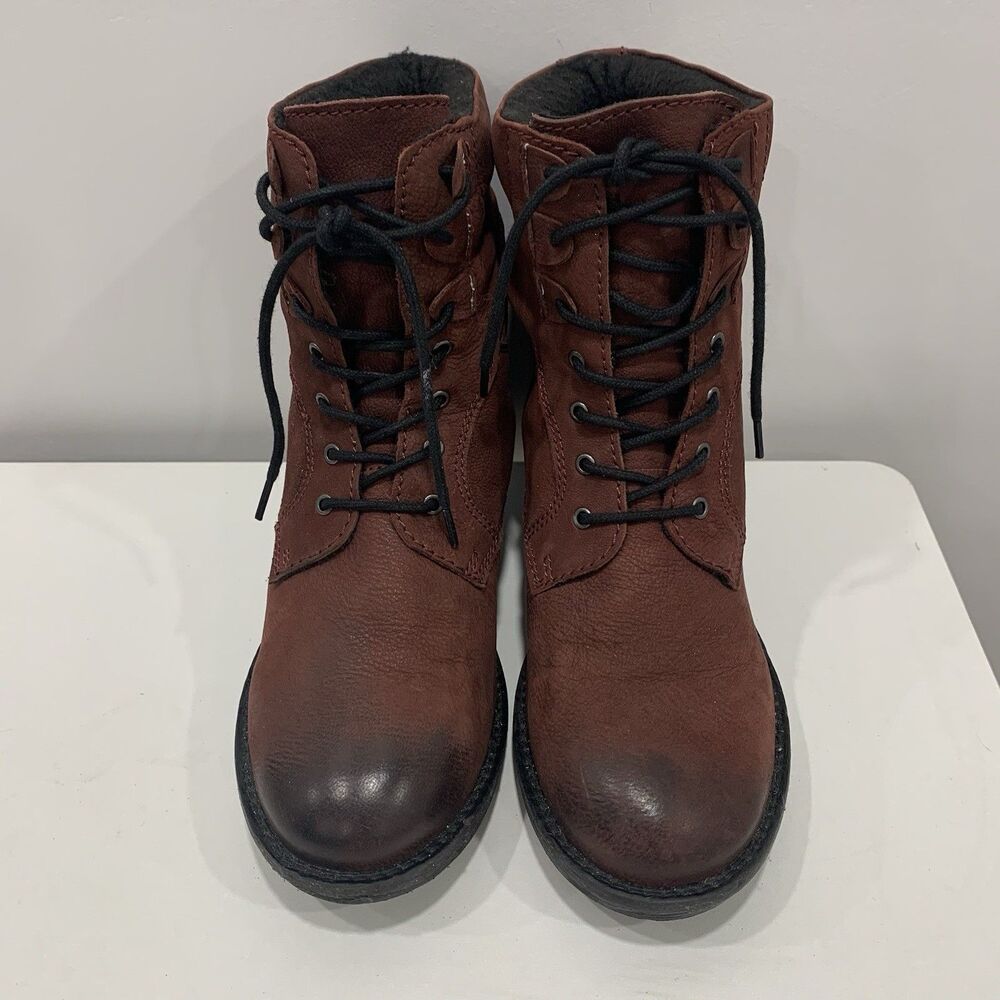 Catherine Malandrino Red Faux Suede Lace Up Combat Ankle Boots Women Sz 6.5